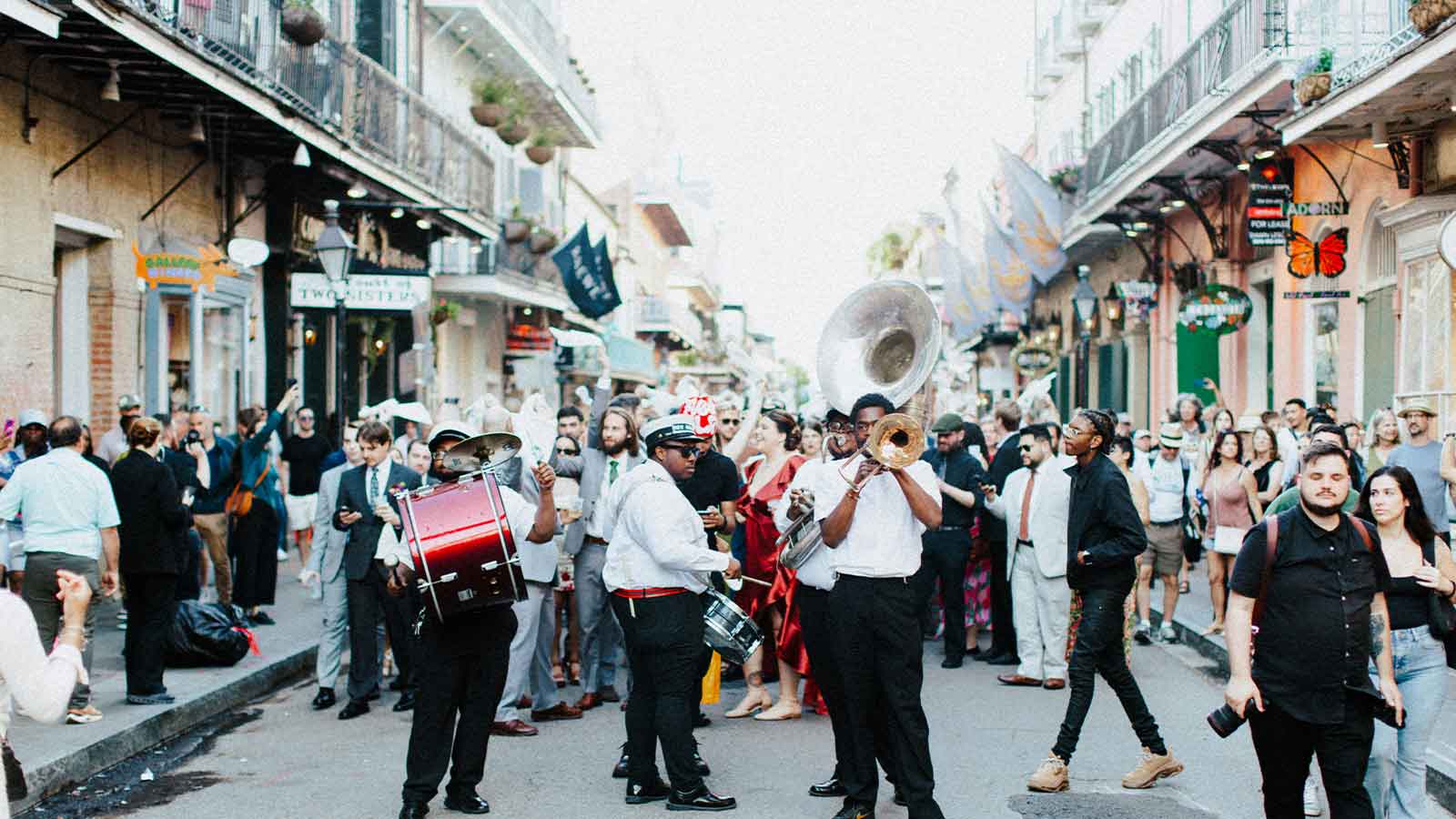 people gather in AI Title Search Louisiana